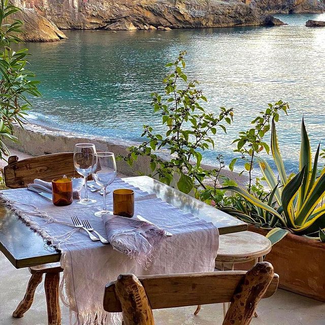 A Seaside Reset in Laguna Beach