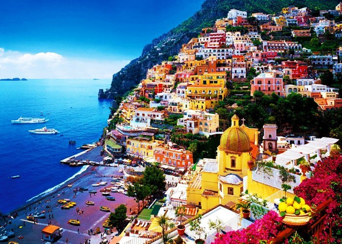 positano amalfi coast italy 1557604